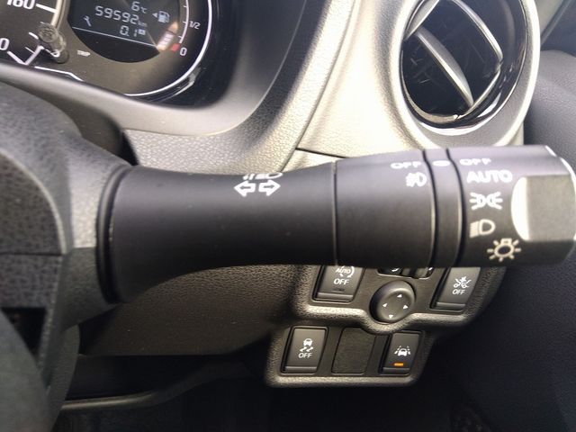 Nissan NOTE 2017-02 189209-24