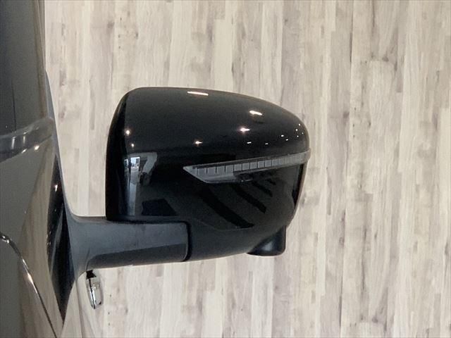 Nissan SERENA 2018-09 6986-12