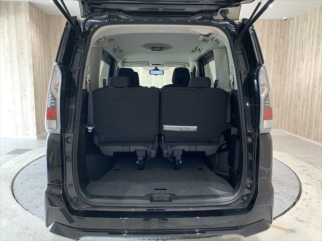 Nissan SERENA 2018-09 6986-25
