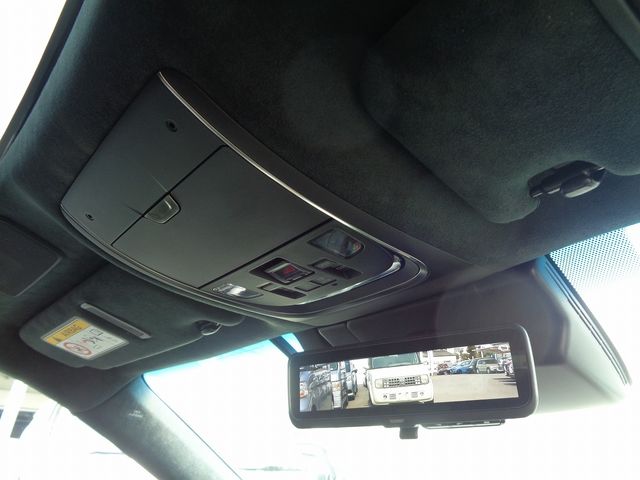 Lexus LS 2018-01 28975-17
