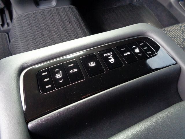 Lexus LS 2018-01 28975-19