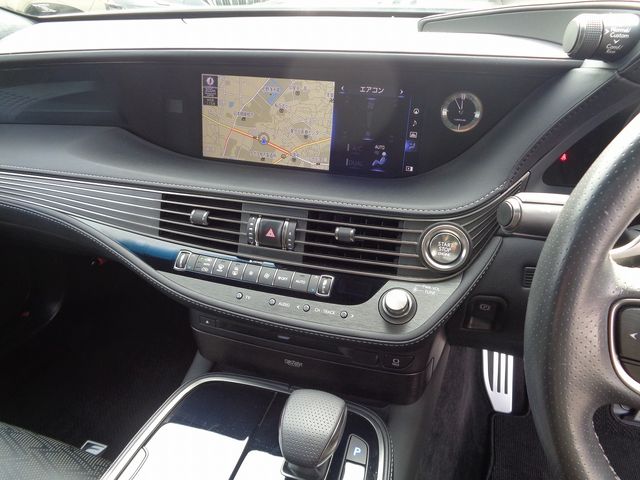 Lexus LS 2018-01 28975-12