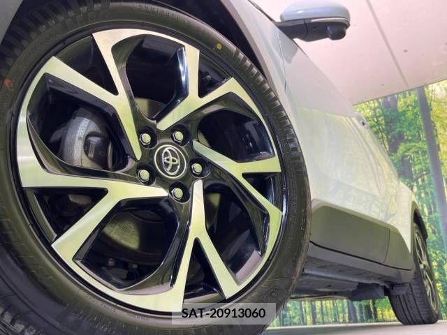 Toyota C-HR 2017-07 374875-12