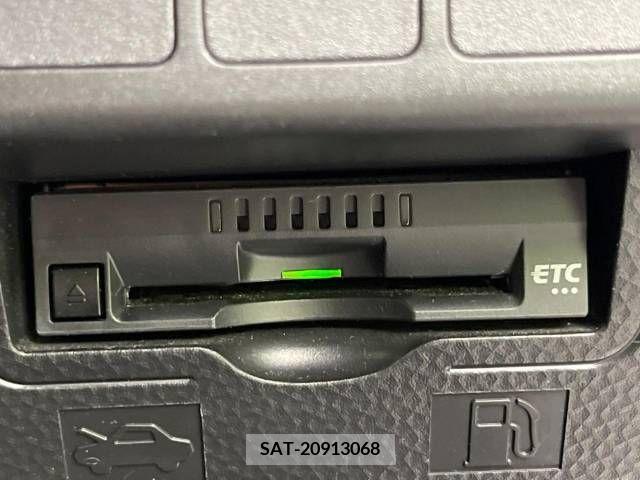 Toyota ROOMY 2018-06 348114-6