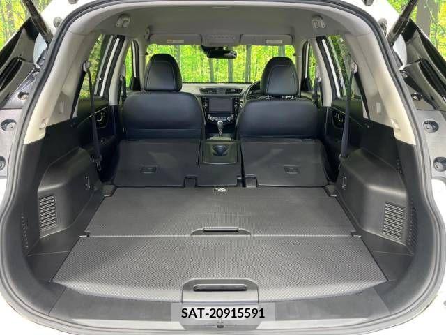 Nissan X-TRAIL 2019-05 330822-10