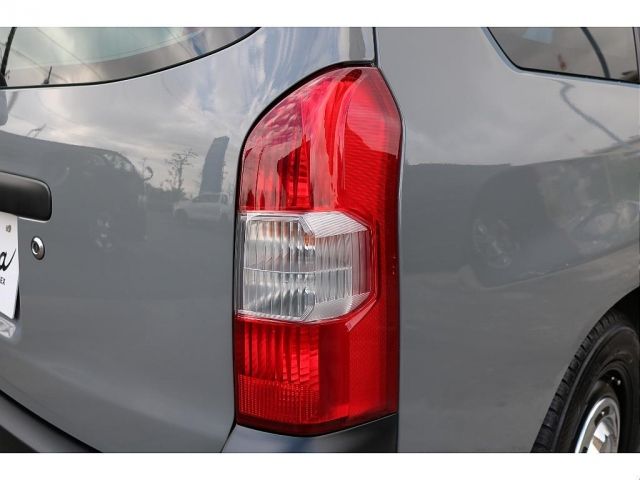 Toyota SUCCEED VAN 2018-04 29165-10