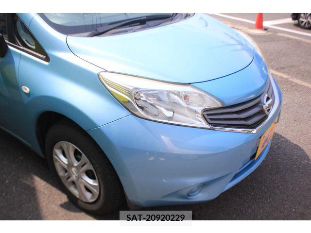 Nissan NOTE 2013-09 242696-8