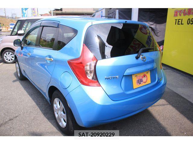 Nissan NOTE 2013-09 242696-18