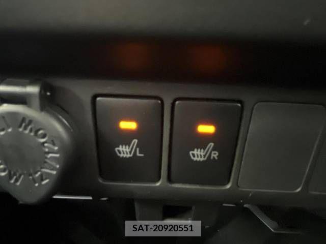 Toyota ROOMY 2019-06 329406-6