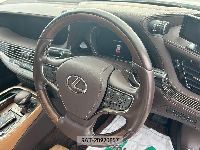 Lexus LS 2018-01 388122-8