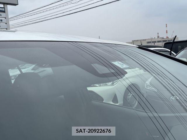 Toyota PRIUS 2019-06 329975-16