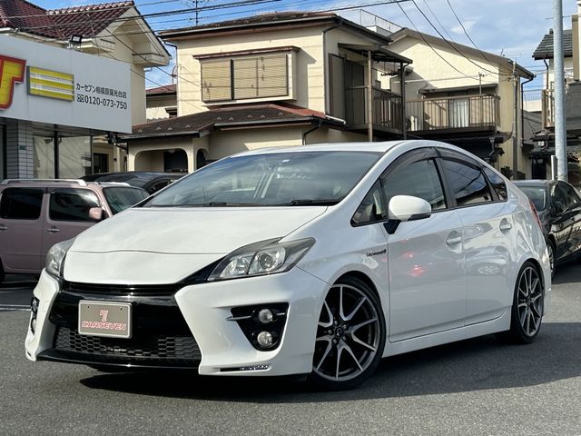 Toyota PRIUS 2014-01 195492-0