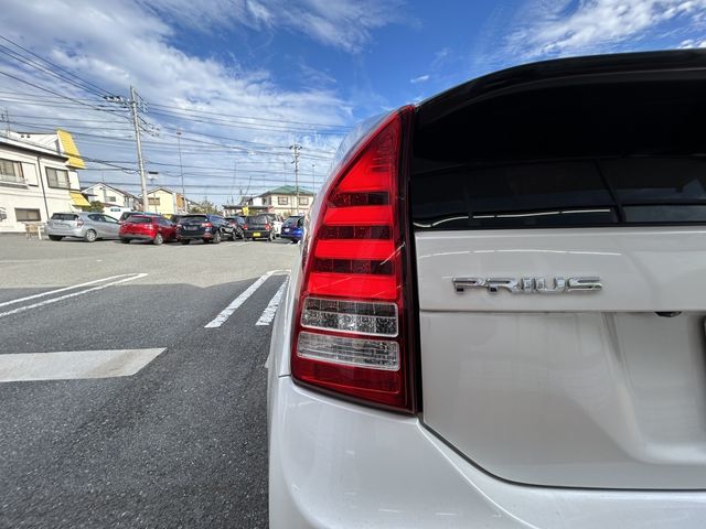 Toyota PRIUS 2014-01 195492-24