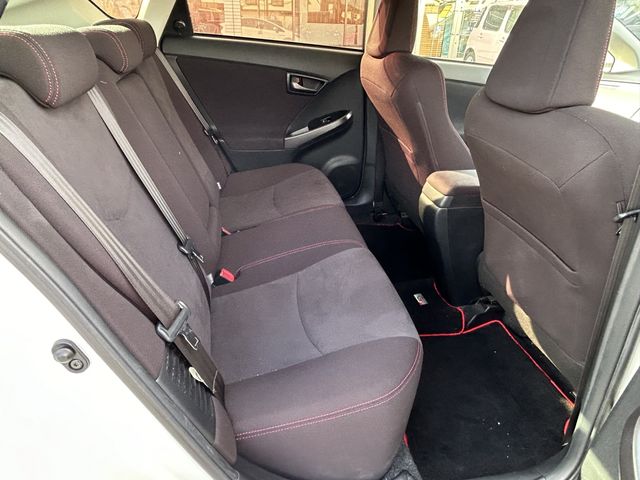 Toyota PRIUS 2014-01 195492-11