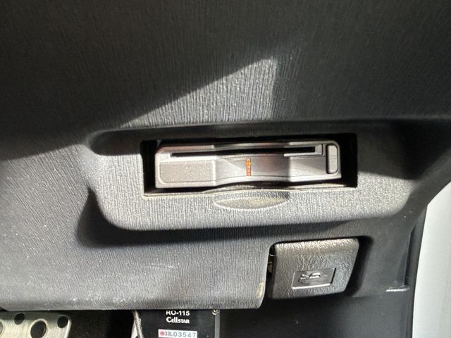 Toyota PRIUS 2014-01 195492-18
