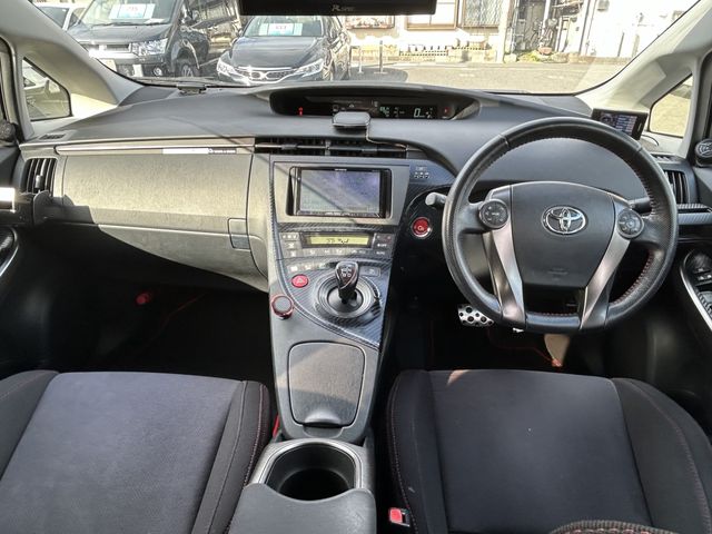 Toyota PRIUS 2014-01 195492-8