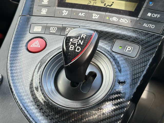 Toyota PRIUS 2014-01 195492-19