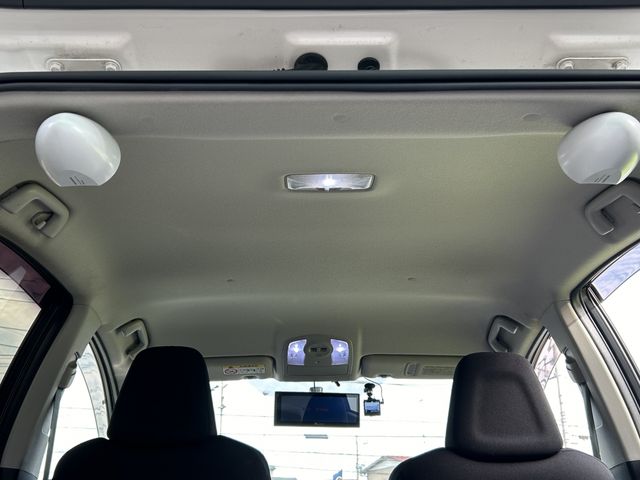 Toyota PRIUS 2014-01 195492-27