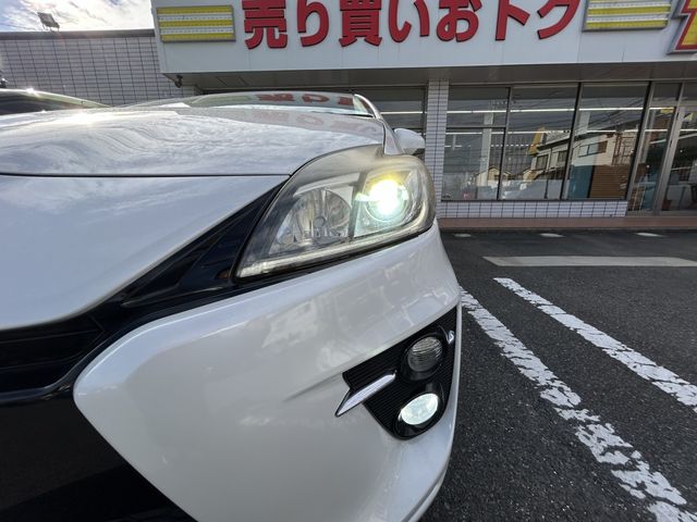 Toyota PRIUS 2014-01 195492-23
