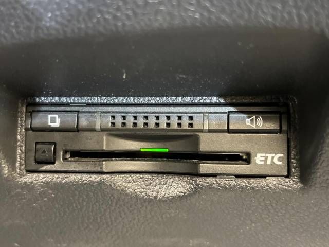 Toyota PRIUS 2016-08 185961-5