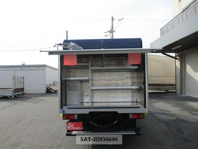 Hino DUTRO 2018-03 296666-7
