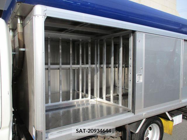 Hino DUTRO 2018-03 296666-8
