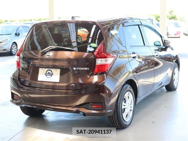 Nissan NOTE 2017-03 341677-3