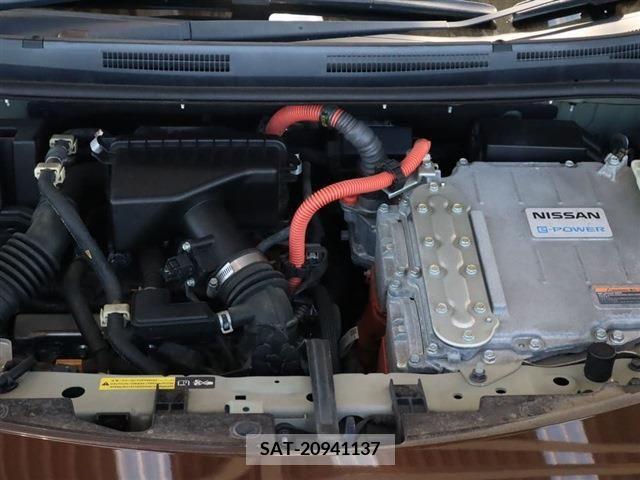 Nissan NOTE 2017-03 341677-26