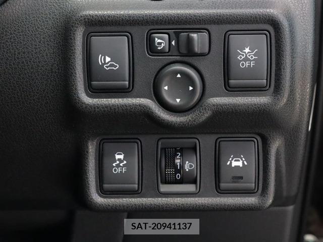 Nissan NOTE 2017-03 341677-15