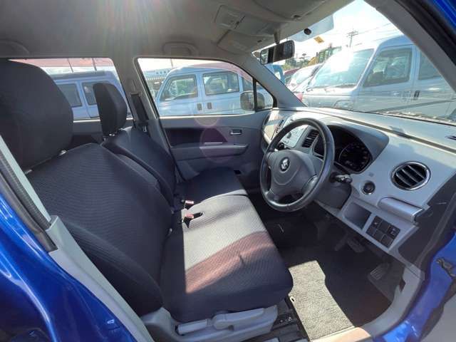 Suzuki WAGON R 2012-06 7035-9
