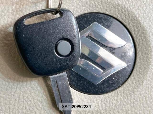 Suzuki ALTO 2012-08 379385-4
