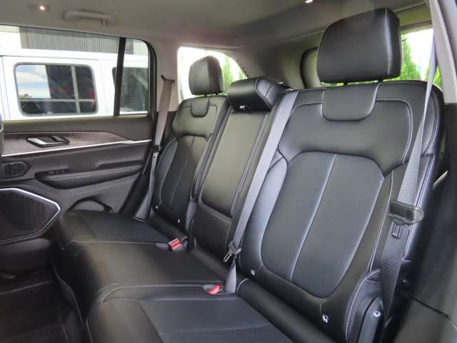 Jeep GRAND CHEROKEE 2023-02 20387-19