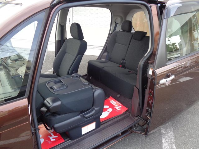 Toyota PORTE 2016-05 189169-21