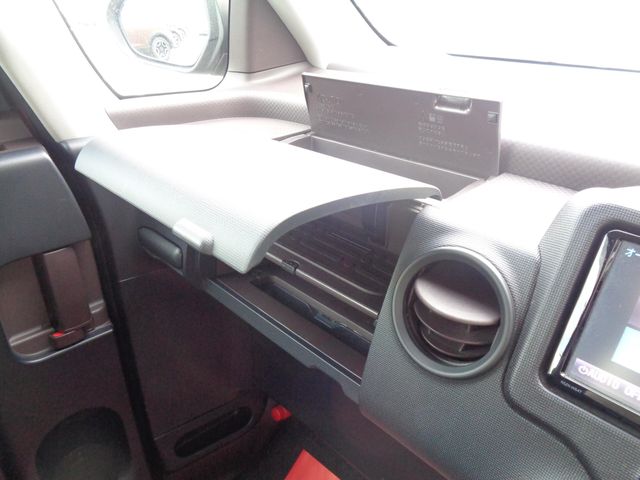 Toyota PORTE 2016-05 189169-16