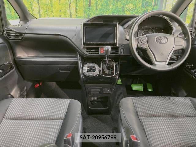 Toyota VOXY 2017-07 228417-1
