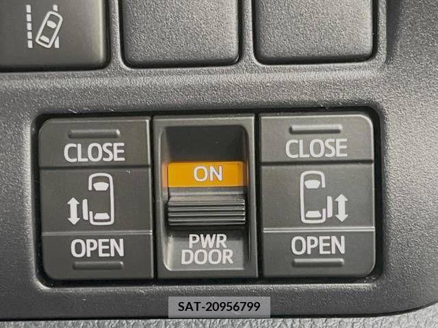 Toyota VOXY 2017-07 228417-2