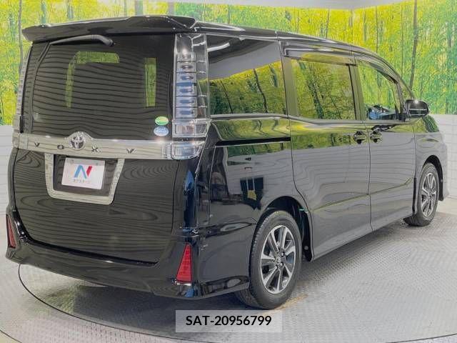 Toyota VOXY 2017-07 228417-17