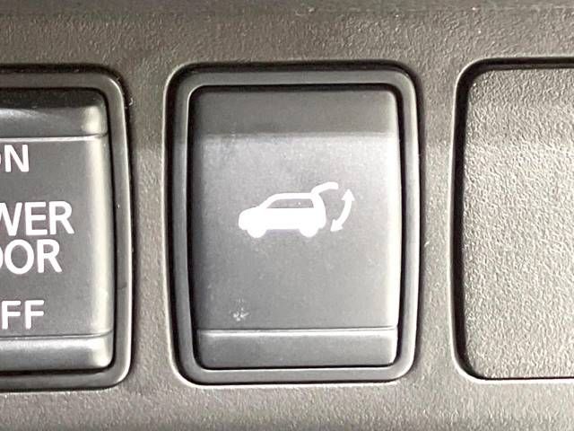 Nissan X-TRAIL 2018-08 11348-5