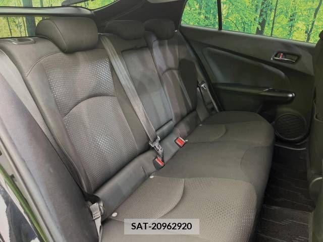 Toyota PRIUS 2021-04 372928-10