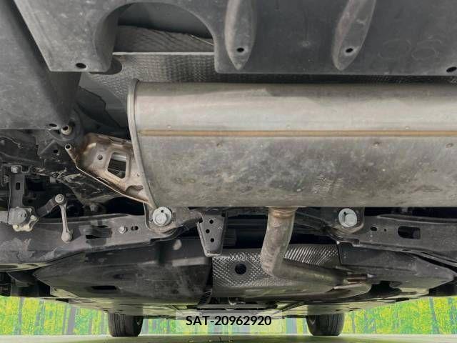 Toyota PRIUS 2021-04 372928-19