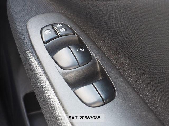 Nissan SERENA 2014-06 371757-9