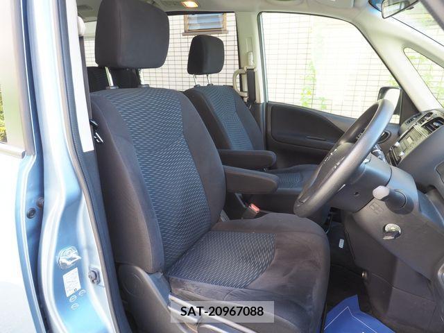Nissan SERENA 2014-06 371757-12