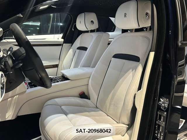 ROLLS-ROYCE GHOST 2023-02 211063-7