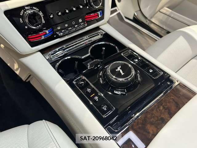 ROLLS-ROYCE GHOST 2023-02 211063-19