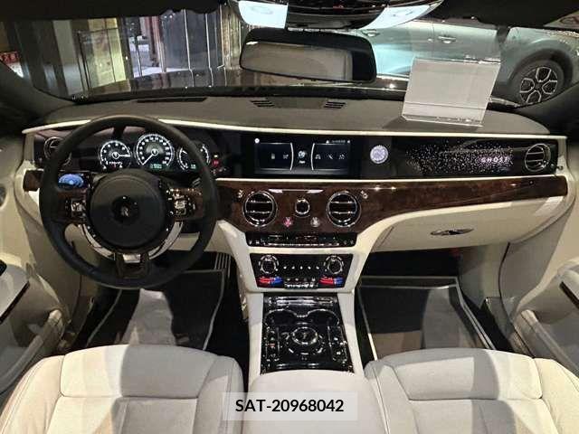 ROLLS-ROYCE GHOST 2023-02 211063-13