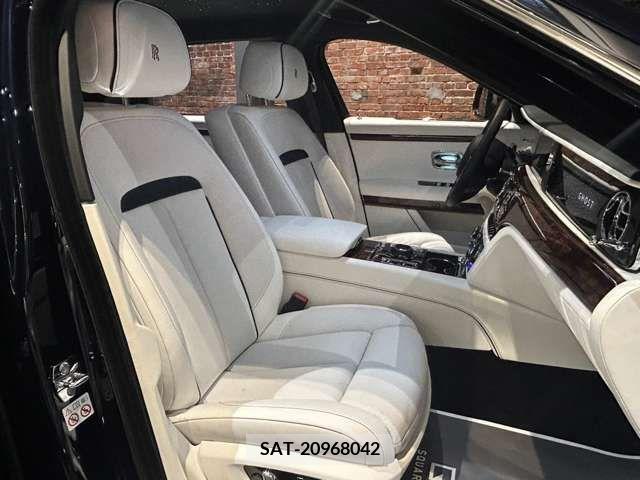 ROLLS-ROYCE GHOST 2023-02 211063-9