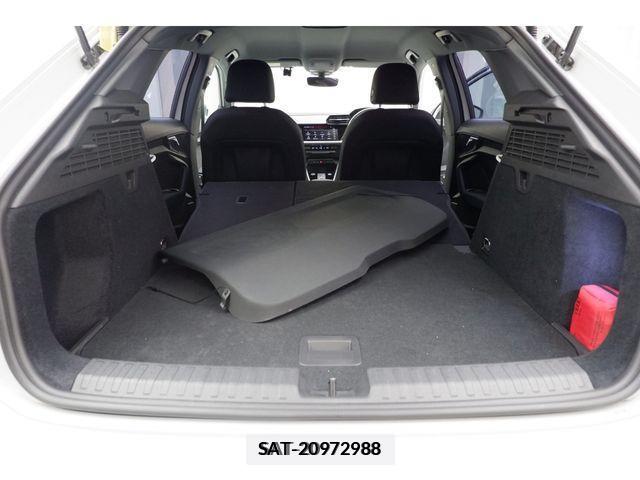 Audi A3 2021-06 318080-10