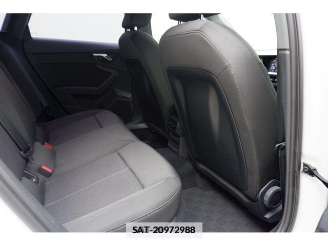 Audi A3 2021-06 318080-13