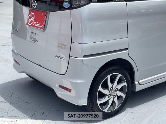 Nissan ROOX 2010-02 354525-6