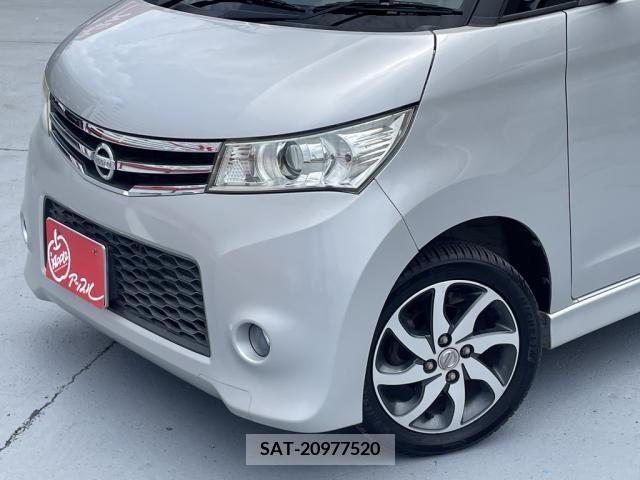 Nissan ROOX 2010-02 354525-2